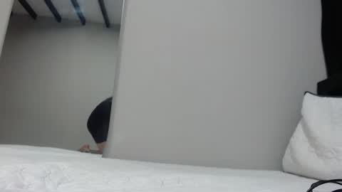 Luna--Blueberry online show from September 13, 2025, 3:28 am