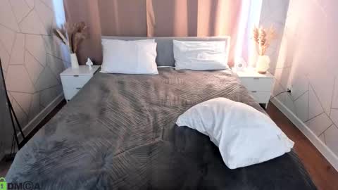 luna online show from March 8, 2026, 2:04 am