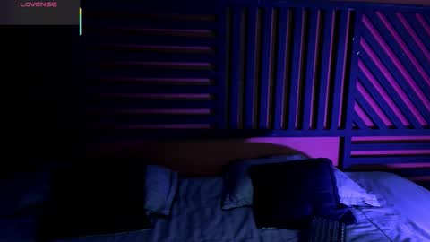 Snapshot of luna_cute14 chatting on January 17, 2026, 8:12 pm luna_cute14 online show from January 17, 2026, 8:12 pm