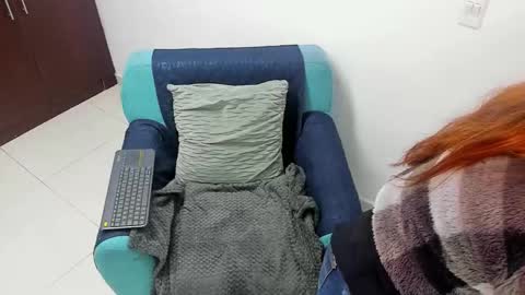 luna  online show from January 31, 2025, 11:24 am