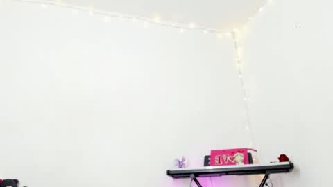  Luna Fioree  online show from September 26, 2025, 2:32 pm