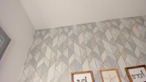 luna forever7 online show from February 6, 2026, 6:33 pm