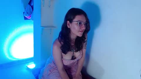 luna_hazard online show from September 23, 2025, 2:42 pm