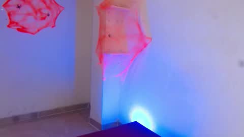 luna_hazard online show from October 20, 2025, 12:00 am