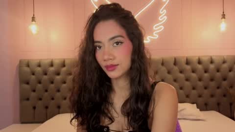 Snapshot of luna_hot_ass chatting on April 19, 2026, 11:40 pm luna_hot_ass online show from April 19, 2026, 11:40 pm