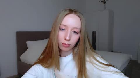 Luna online show from December 14, 2024, 9:02 pm