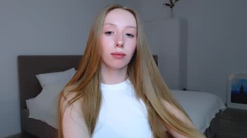 Luna online show from February 9, 2025, 10:00 pm