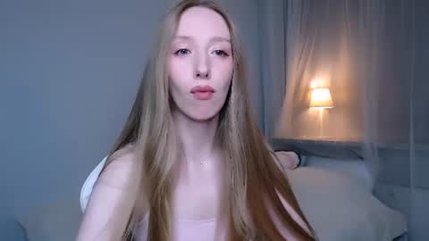 Snapshot of luna_insanity chatting on June 19, 2026, 9:51 pm Luna online show from June 19, 2026, 9:51 pm