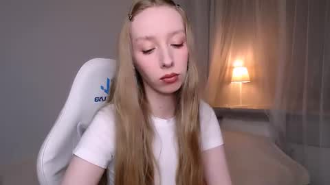Snapshot of luna_insanity chatting on July 20, 2026, 10:01 pm Luna online show from July 20, 2026, 10:01 pm