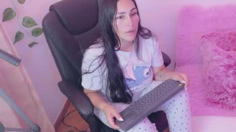 Snapshot of luna_lgomez chatting on May 17, 2026, 3:04 am luna online show from May 17, 2026, 3:04 am