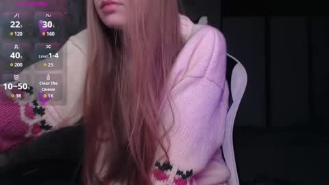 Luna online show from January 4, 2025, 12:27 pm