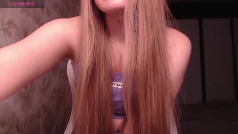 Luna online show from January 17, 2025, 2:18 am