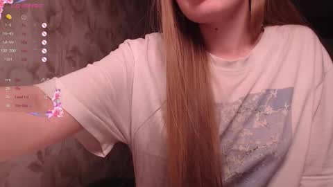 Luna online show from October 14, 2025, 9:26 pm