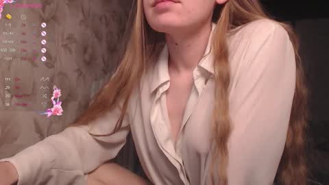 Luna online show from February 12, 2026, 9:21 pm