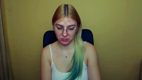 Luna online show from January 14, 2025, 11:31 am