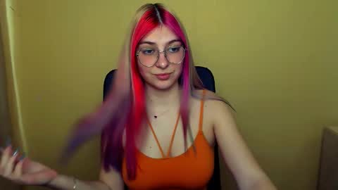 Luna online show from March 6, 2025, 11:03 am