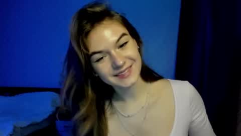 Luna online show from November 16, 2025, 6:13 pm