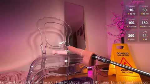 Snapshot of luna_luuvz chatting on May 7, 2026, 4:07 am Luna Luuvz online show from May 7, 2026, 4:07 am