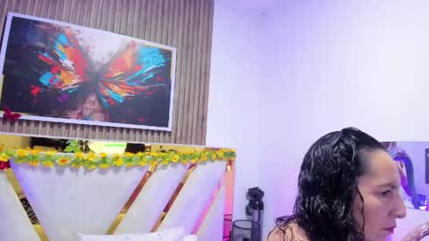luna_naughty1 online show from June 3, 2026, 9:34 am