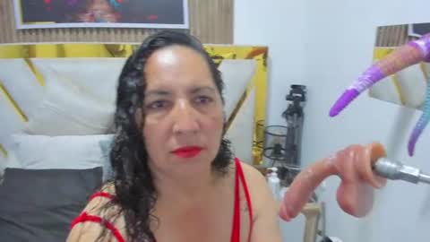 luna_naughty1 online show from June 27, 2026, 11:04 am