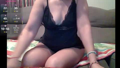Snapshot of luna_perversa11 chatting on January 6, 2026, 1:09 am Luna online show from January 6, 2026, 1:09 am