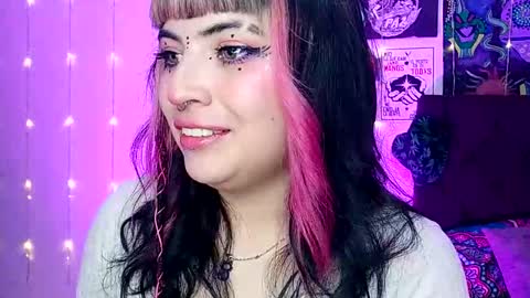 MISS LUNA  online show from December 14, 2024, 9:02 pm