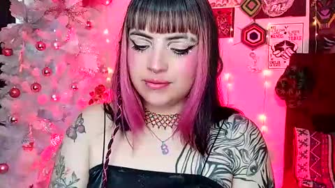 MISS LUNA  online show from December 21, 2024, 8:32 pm