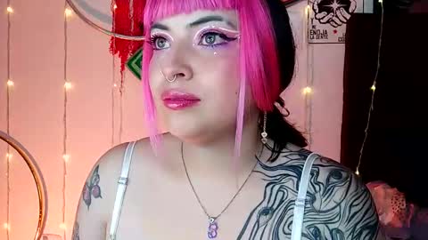 MISS LUNA  online show from January 31, 2025, 9:16 pm