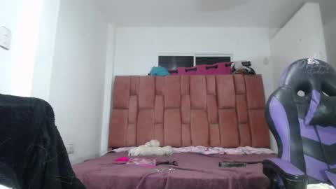 Snapshot of luna_rosita chatting on December 2, 2024, 11:18 pm Luna online show from December 2, 2024, 11:18 pm