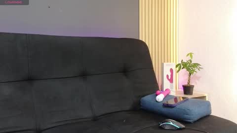 Snapshot of luna_sophya chatting on September 18, 2025, 12:18 pm luna_sophya online show from September 18, 2025, 12:18 pm