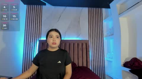 Luna  online show from September 23, 2025, 11:24 am