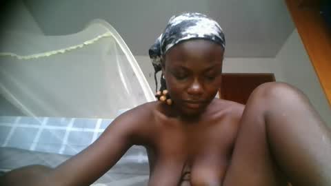 luna_tease online show from November 6, 2025, 12:06 pm