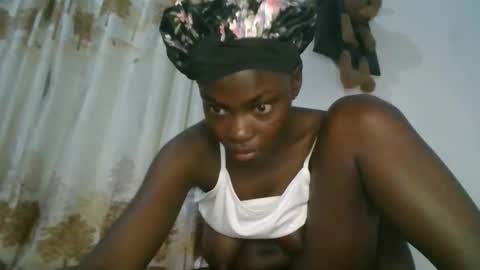 luna_tease online show from November 20, 2025, 8:30 pm