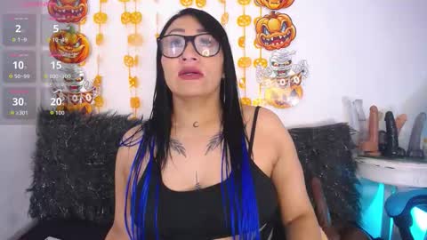 luna_vitihot online show from October 3, 2025, 11:40 am