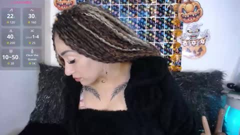 luna_vitihot online show from October 23, 2025, 12:04 pm