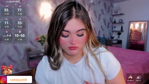  Luna online show from November 22, 2025, 2:43 am