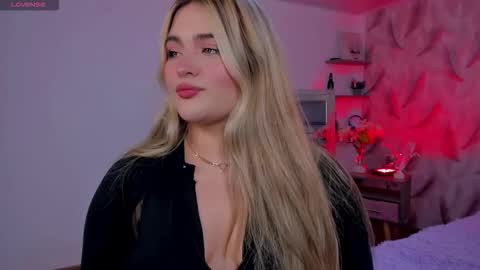 Snapshot of luna_volk chatting on February 14, 2026, 4:09 am Luna online show from February 14, 2026, 4:09 am