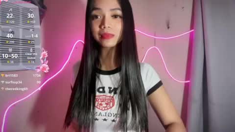 luna_whitedoll online show from July 21, 2026, 9:11 am