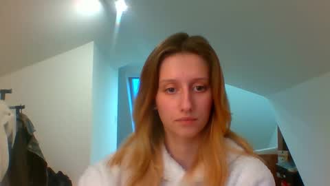 Snapshot of luna_xsensual chatting on January 8, 2025, 2:46 pm L U N A online show from January 8, 2025, 2:46 pm
