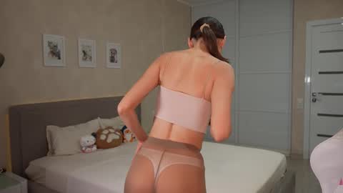 Sweet Luna online show from March 17, 2026, 6:11 pm