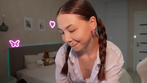 Snapshot of luna_yung chatting on July 2, 2026, 5:52 pm Sweet Luna online show from July 2, 2026, 5:52 pm