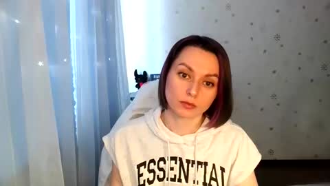 Snapshot of lunaa_bluee chatting on June 8, 2026, 3:23 pm lunaa_bluee online show from June 8, 2026, 3:23 pm