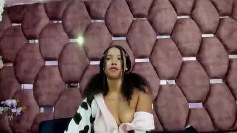 Snapshot of lunaa_brunettee chatting on March 12, 2026, 4:18 am lunna online show from March 12, 2026, 4:18 am