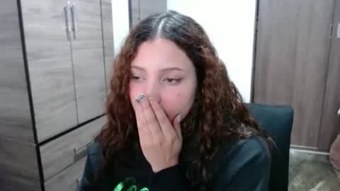 lunaa_sub online show from March 27, 2026, 4:51 am