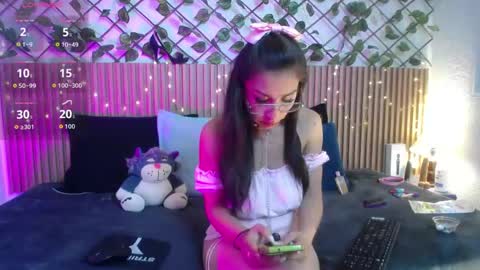 lunaaa_07 online show from May 13, 2026, 6:00 am