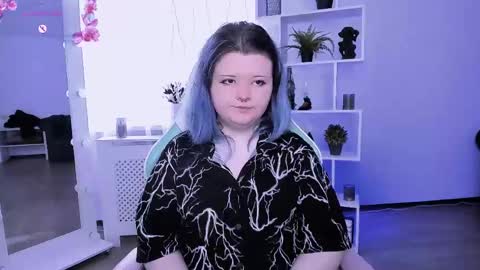 Snapshot of lunaar_ chatting on April 25, 2026, 6:27 am Luna online show from April 25, 2026, 6:27 am