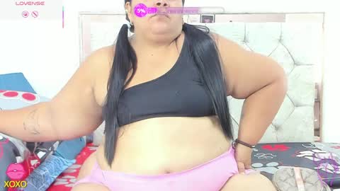 Snapshot of lunaasweett chatting on April 26, 2026, 2:20 am online show from April 26, 2026, 2:20 am