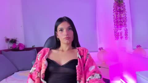 Snapshot of lunaduvall chatting on February 6, 2025, 4:21 am lunaduvall online show from February 6, 2025, 4:21 am