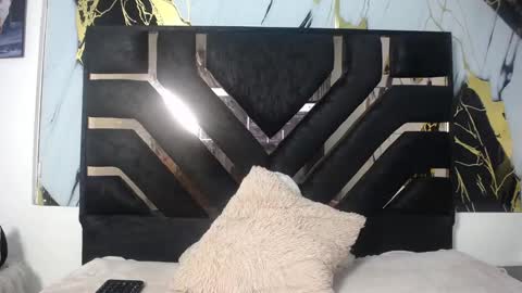 Luna online show from March 18, 2026, 5:32 am