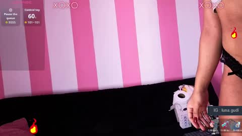 Snapshot of lunagudis chatting on April 20, 2026, 1:58 pm lunagudis online show from April 20, 2026, 1:58 pm